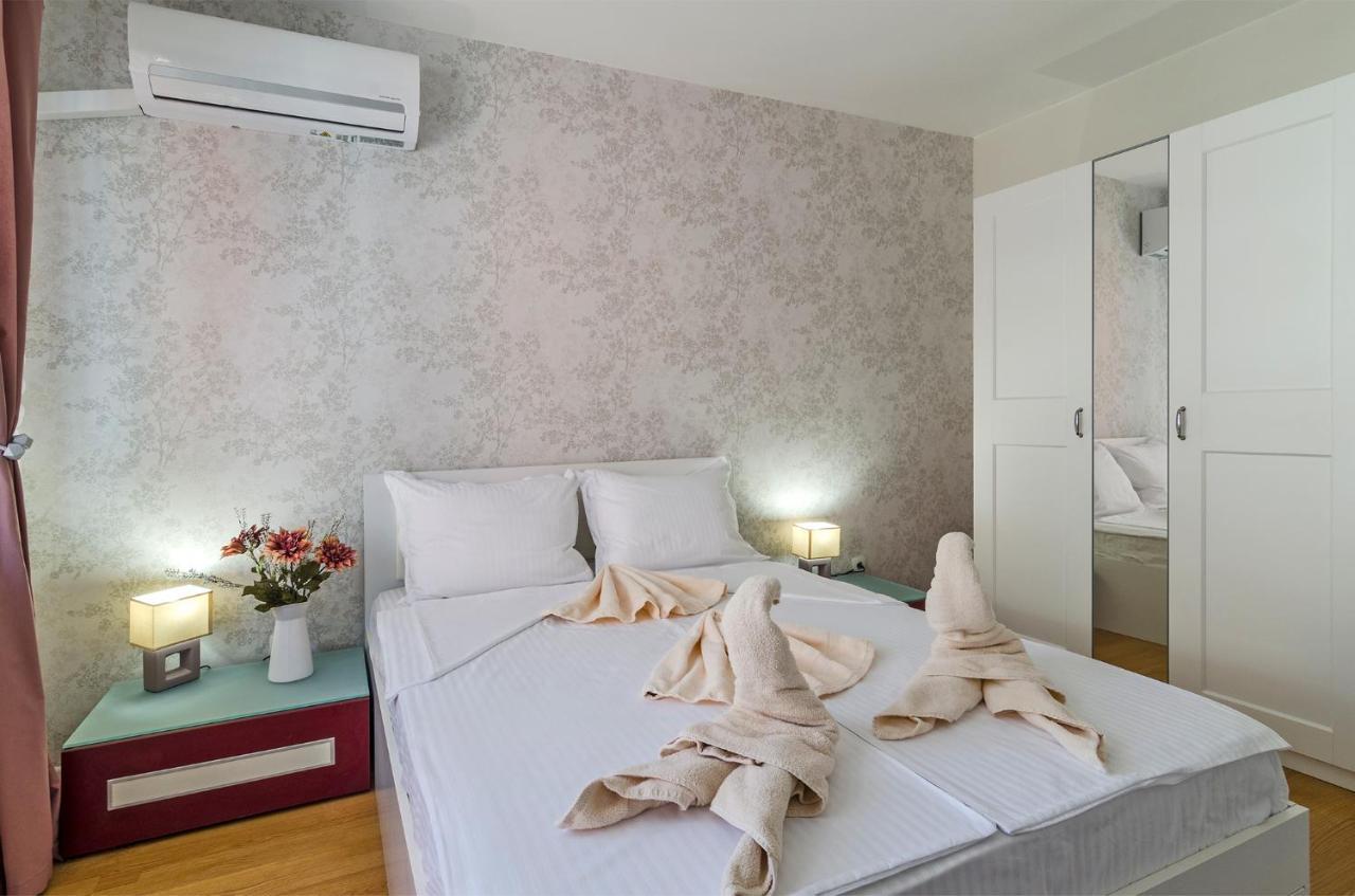 Апартаменти Ивайло / Ivaylo Apartments Burgas City Eksteriør billede
