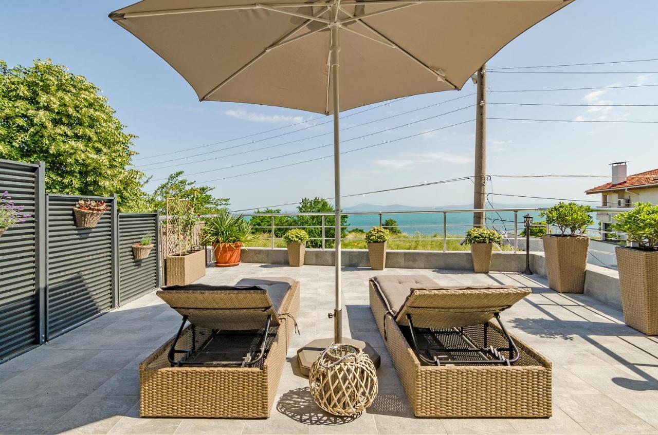 Апартаменти Ивайло / Ivaylo Apartments Burgas City Eksteriør billede