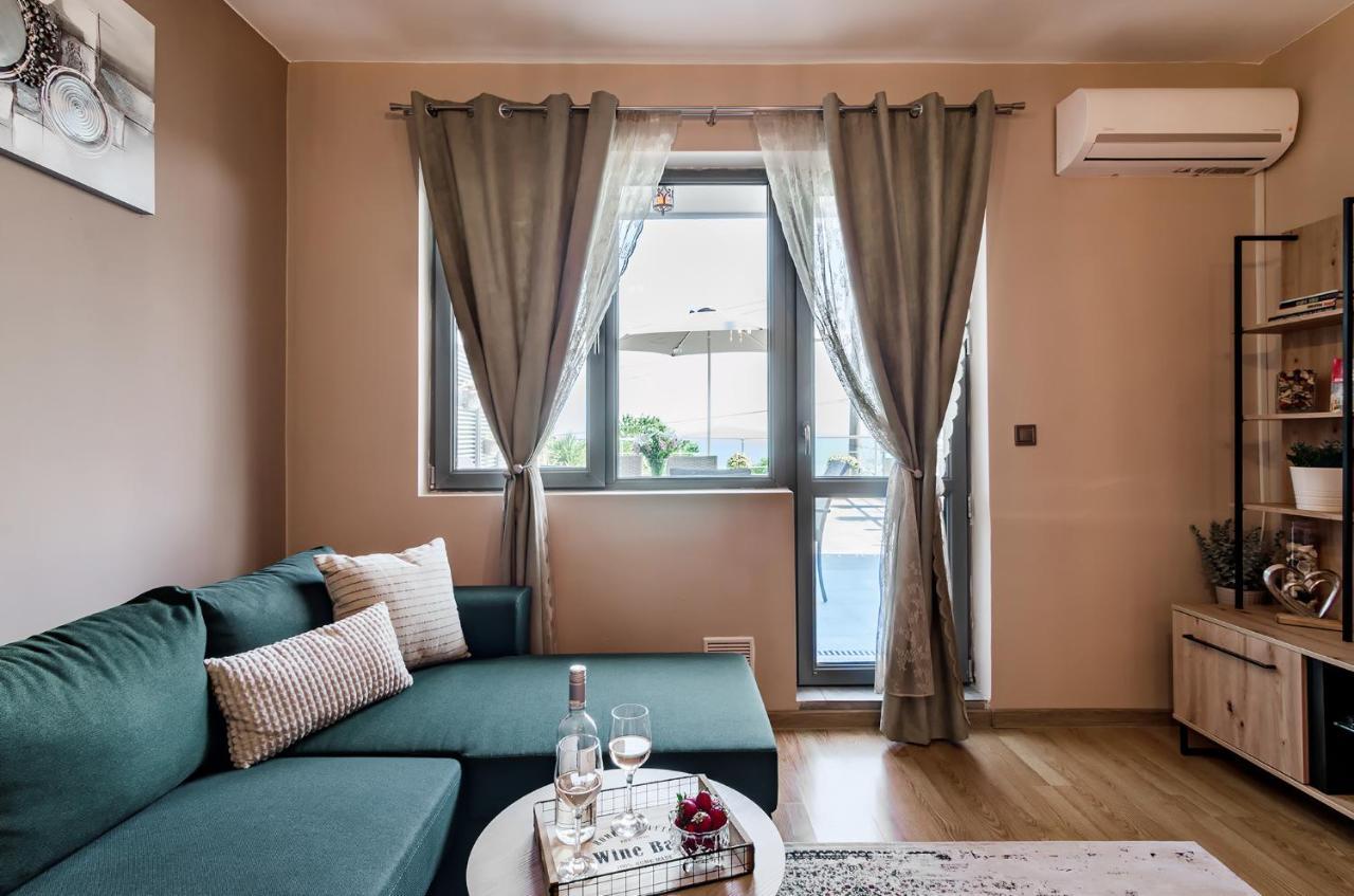 Апартаменти Ивайло / Ivaylo Apartments Burgas City Eksteriør billede