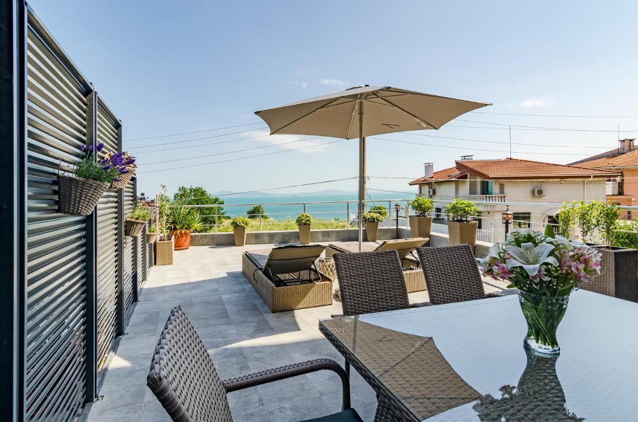 Апартаменти Ивайло / Ivaylo Apartments Burgas City Eksteriør billede