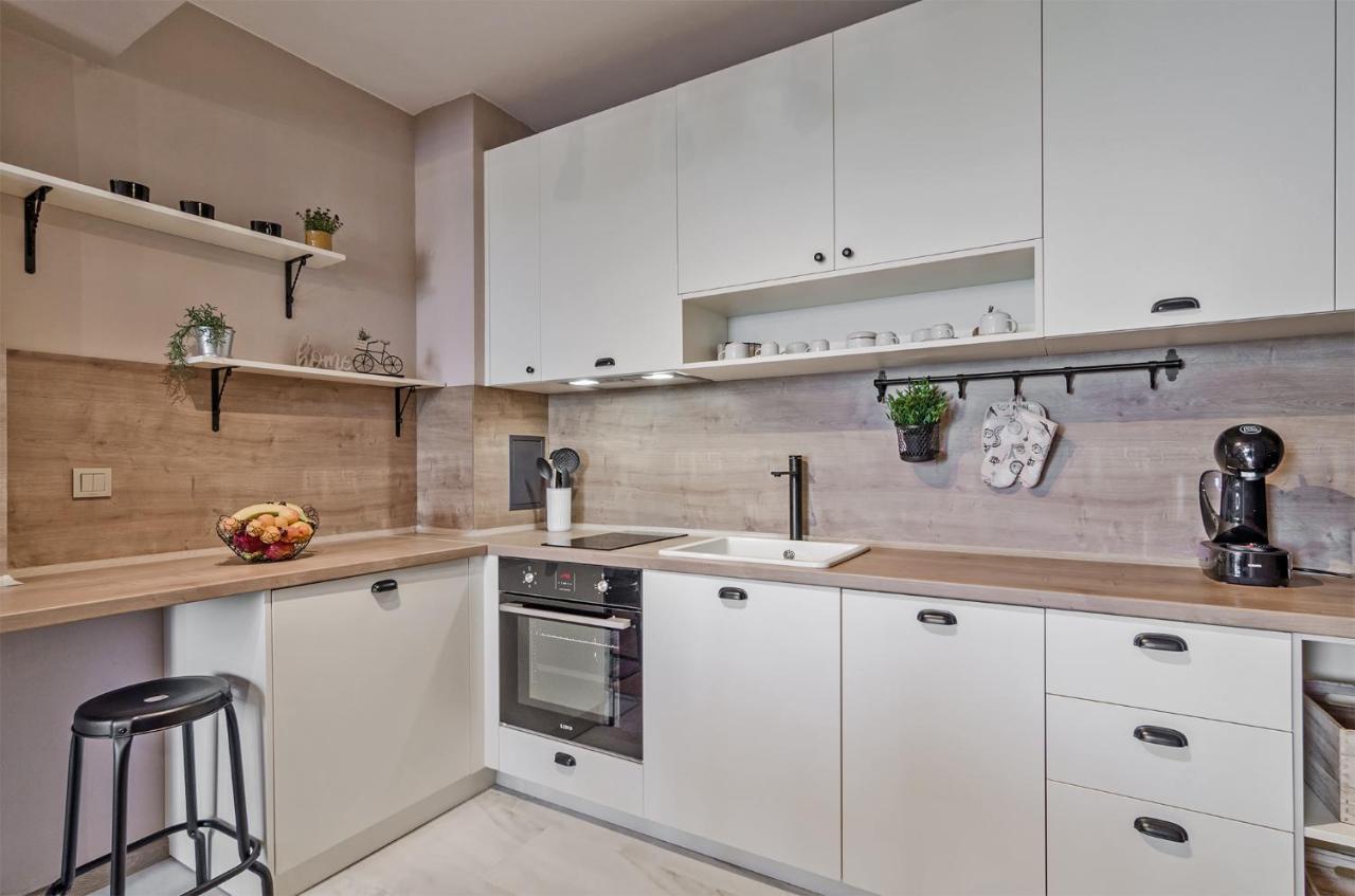 Апартаменти Ивайло / Ivaylo Apartments Burgas City Eksteriør billede