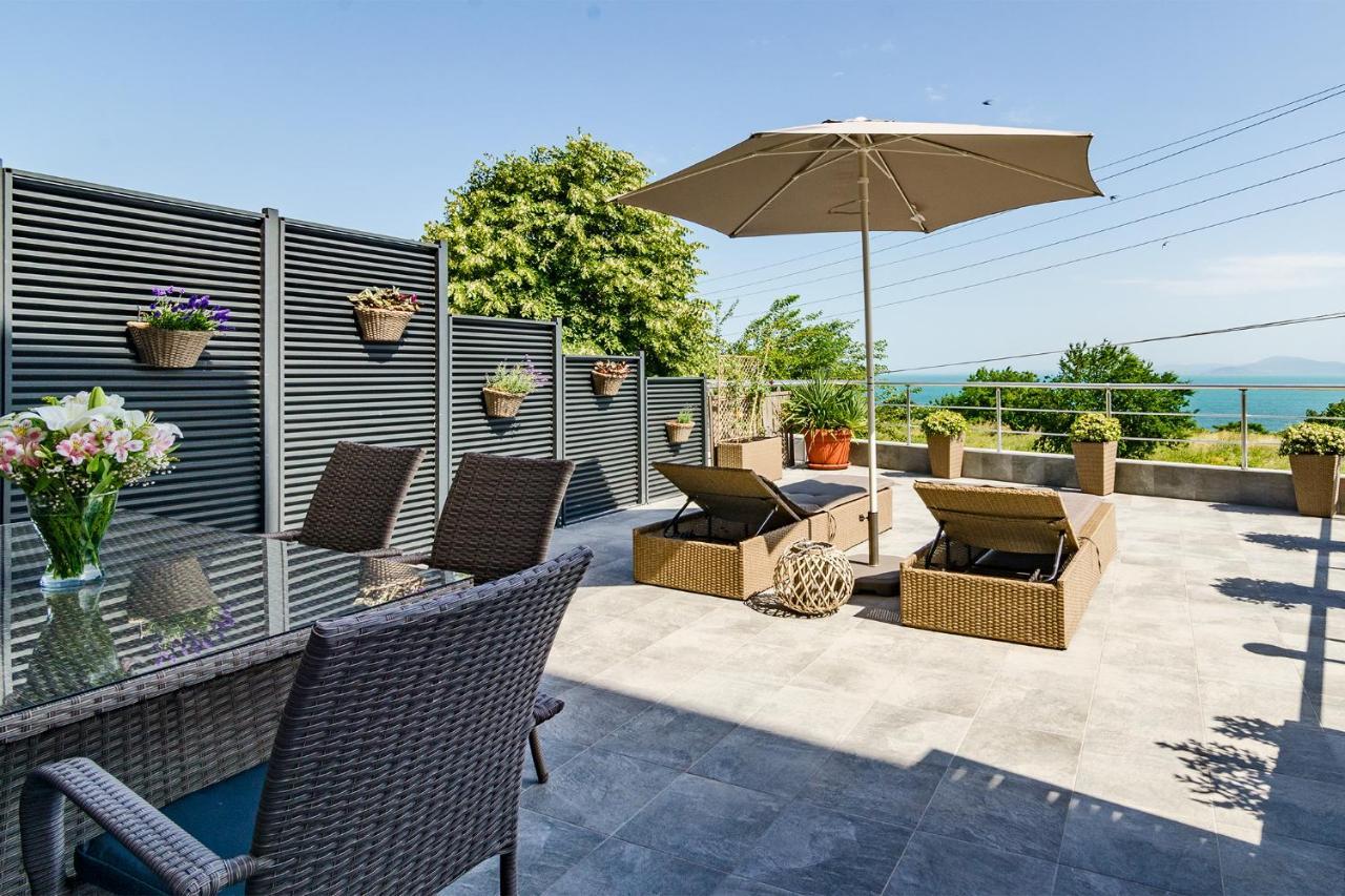 Апартаменти Ивайло / Ivaylo Apartments Burgas City Eksteriør billede
