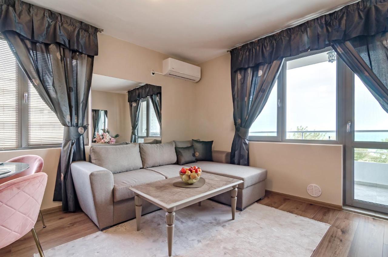 Апартаменти Ивайло / Ivaylo Apartments Burgas City Eksteriør billede