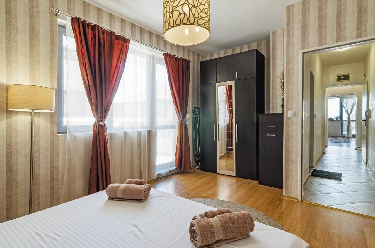 Апартаменти Ивайло / Ivaylo Apartments Burgas City Eksteriør billede