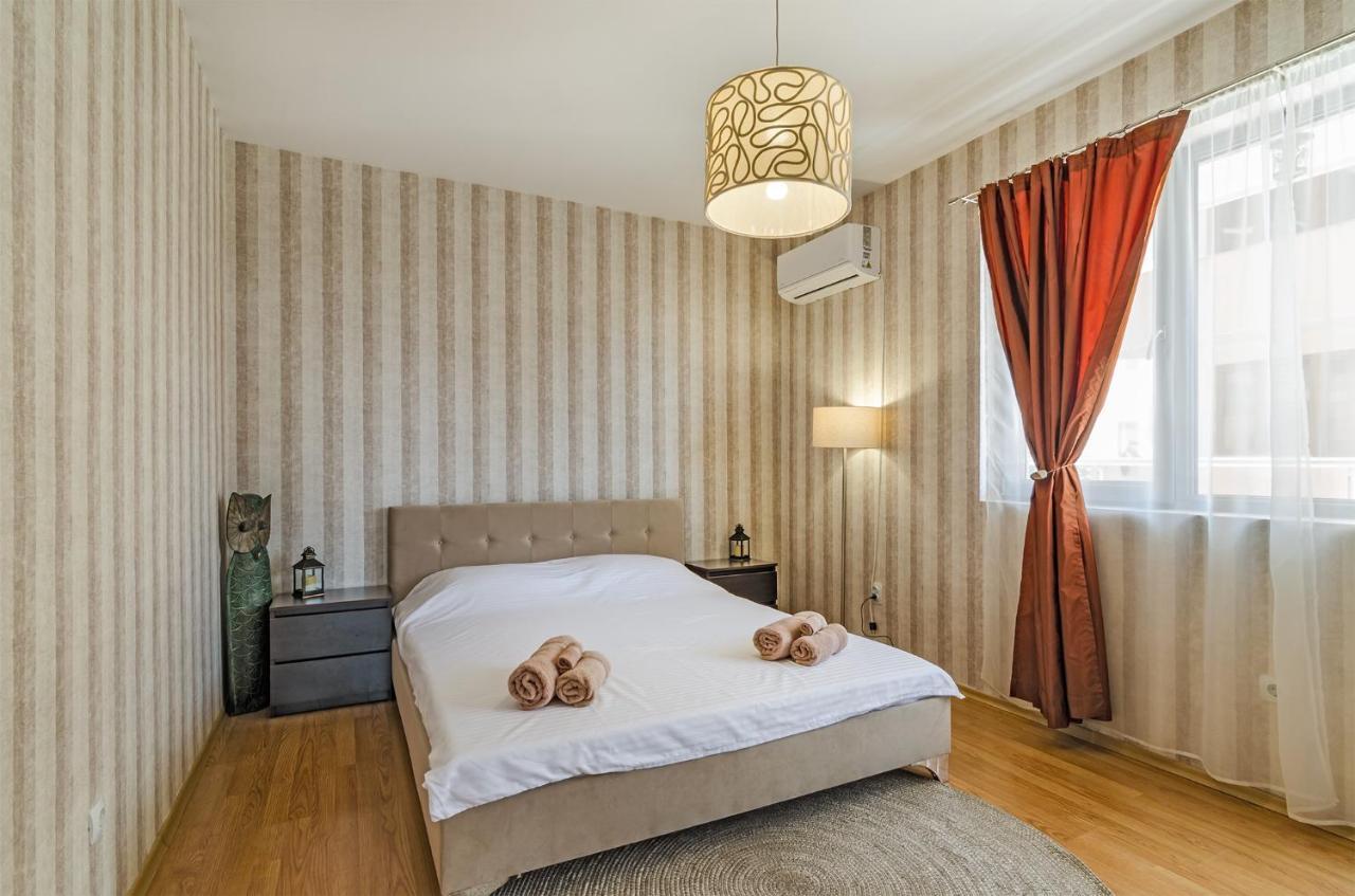 Апартаменти Ивайло / Ivaylo Apartments Burgas City Eksteriør billede